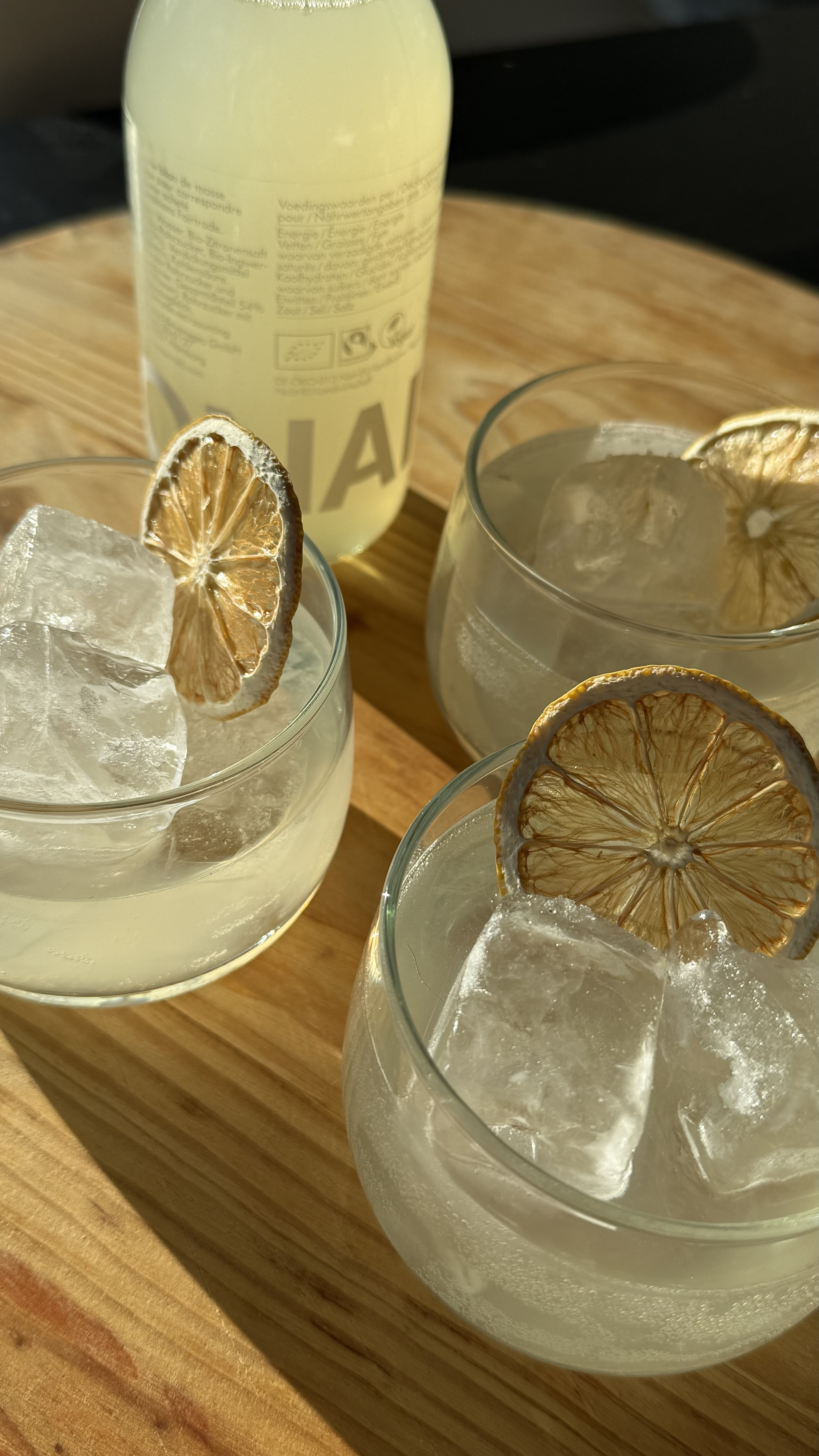 Drankjes met limoen garnish